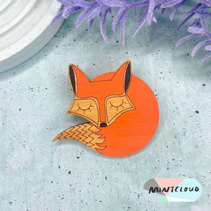 Mintcloud Brooch - Sleeping Fox