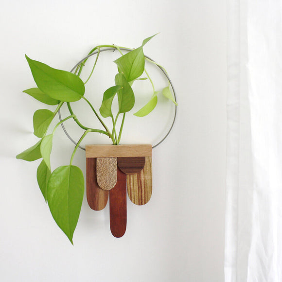 Kirralee & Co - Small Wreath Vase